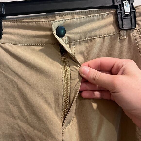 Old Navy Boys Beige Chino Shorts 16 Dry Quick Zip Flat Front Slash Pockets - Picture 3 of 7